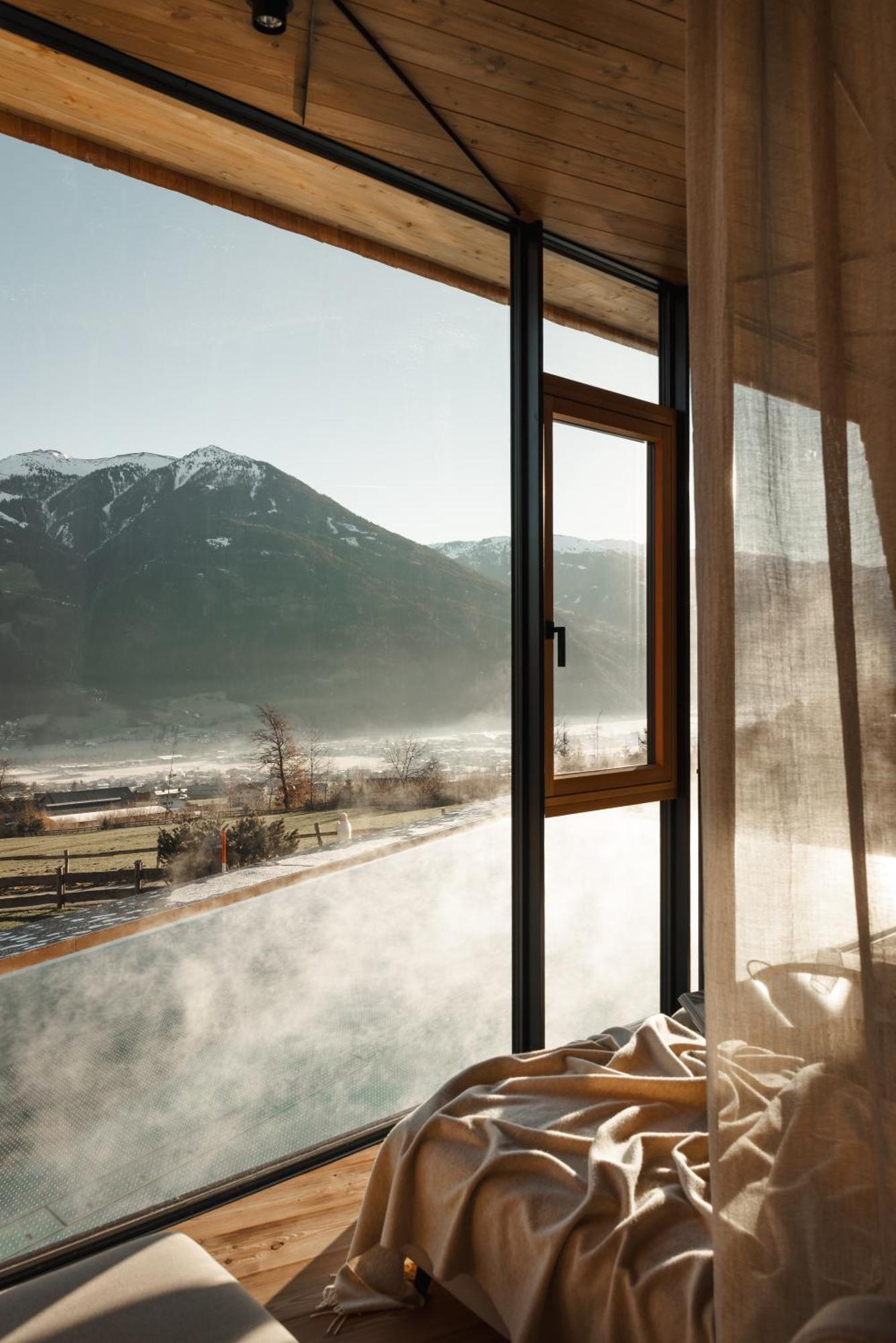 Aster Boutique Hotel & Chalets Fuegenberg Exterior foto
